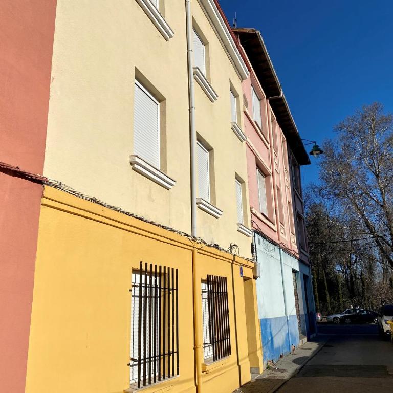 Housingleon- Camino de Santiago by Bike I y II - Apartamento de 3 dormitorios - 13