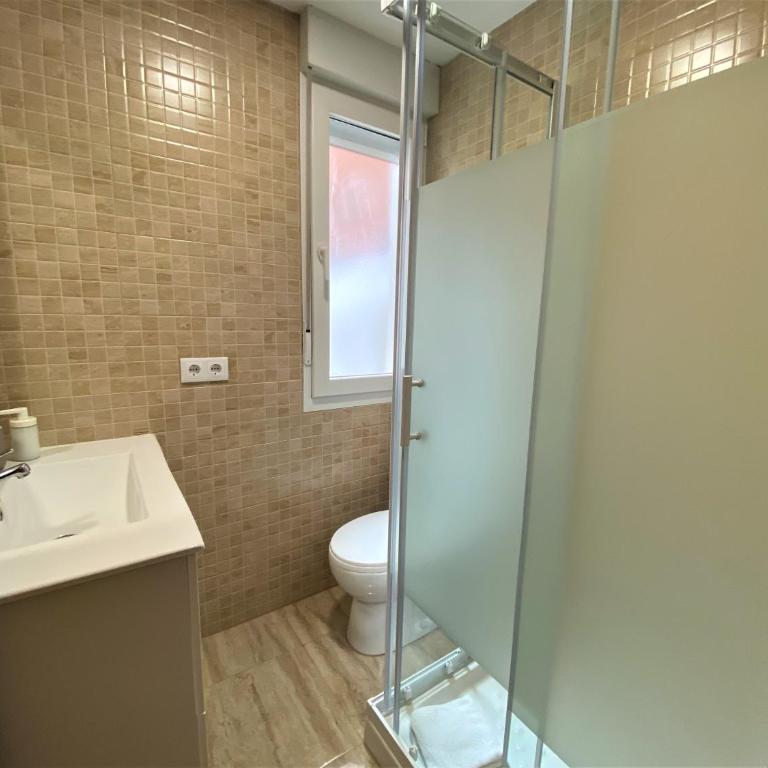 Housingleon- Camino de Santiago by Bike I y II - Apartamento de 3 dormitorios - 10