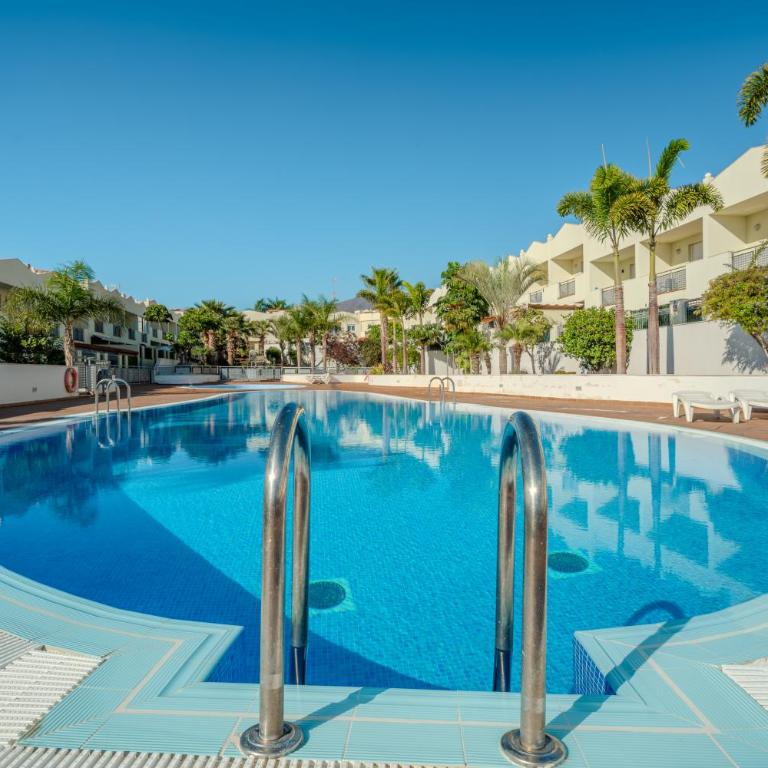 OBSIDIAN Olivino - Three-Bedroom Apartment - 1