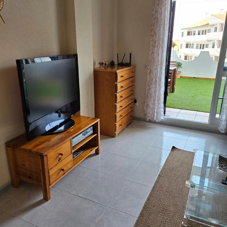 Apartamento en Mijas con Terraza, capacidad para 5 personas con piscina de temporada - Apartamento de 1 dormitorio - 6