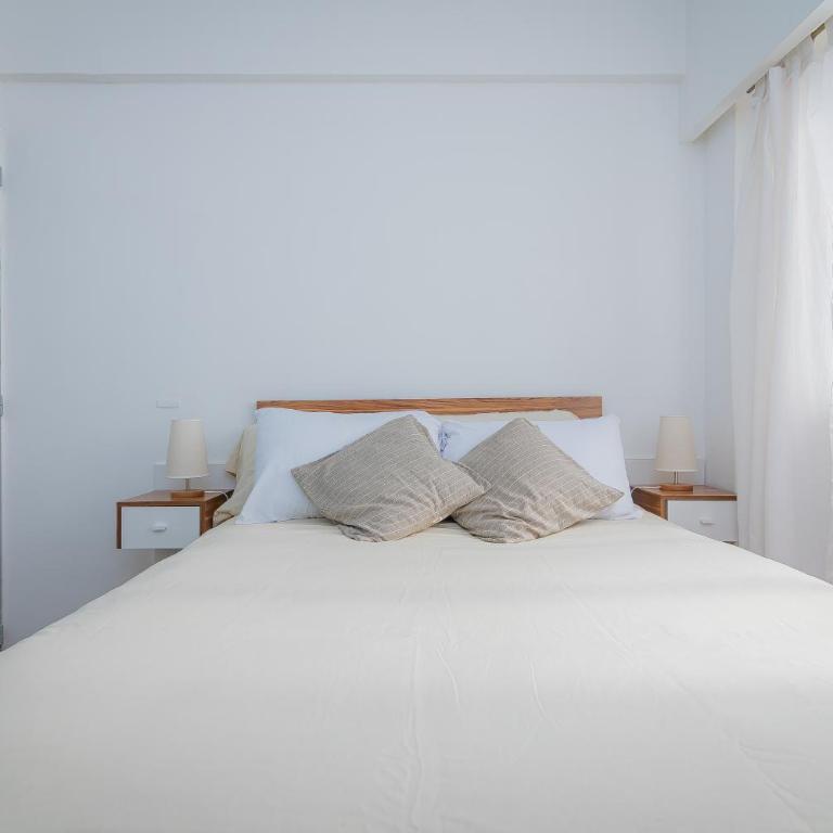 Departamento entero Internet 500mb sobre Florida Retiro Plaza San Martin - One-Bedroom Apartment - 9