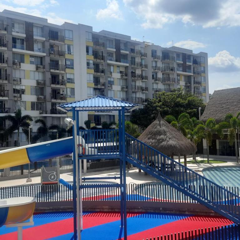Peñazul La Aldea Condominio en Ricaurte Campestre - Apartamento con vista a piscinas - Apartamento de 3 dormitorios - 33
