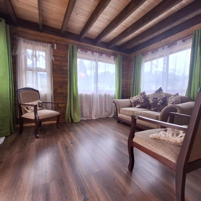 Cabaña Los Chilcos - Neltume - Huilo Huilo - Three-Bedroom House - 8
