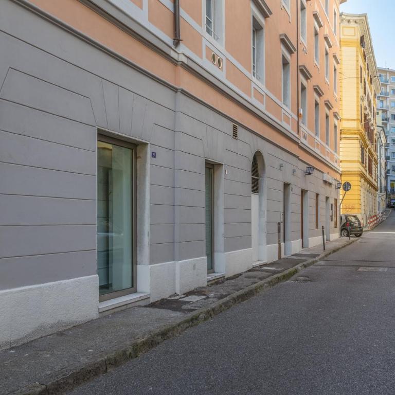Blake, attico centrale con parcheggio a Trieste - Appartamento con 2 Camere da Letto - 25