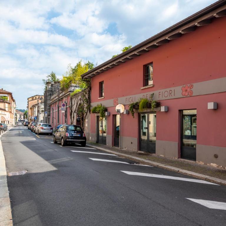 Comfort & Style in Como center with parking - One-Bedroom Apartment - 13