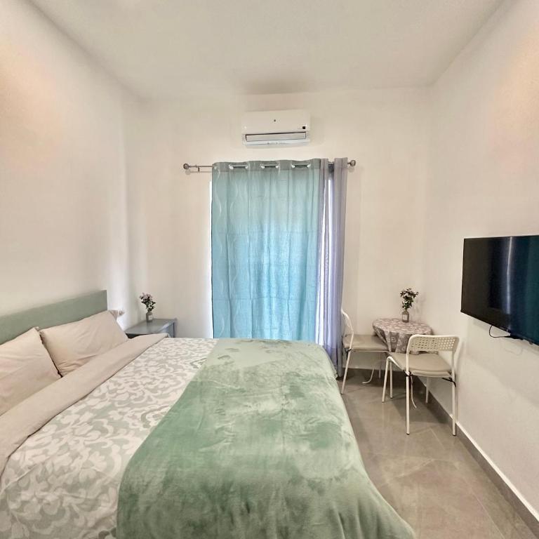 JARA HOME Malaga Centro - Habitación Doble Deluxe con balcón - 9