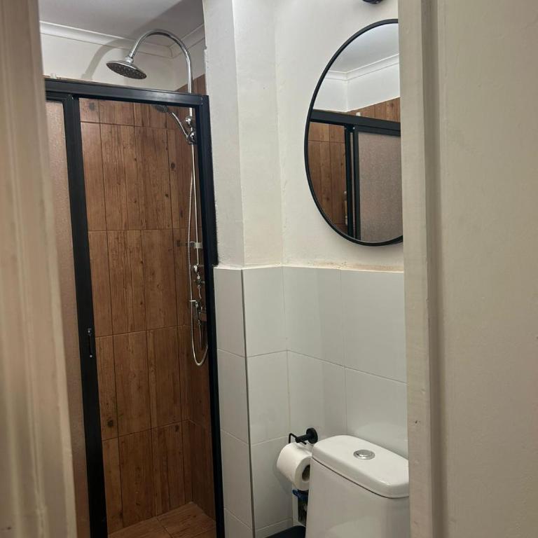 Yogi hostels - Habitación Doble Pequeña - 2 camas - 1