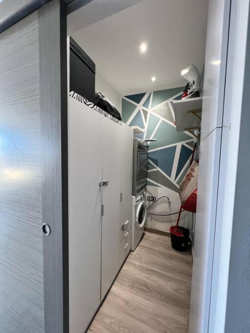 Espectacular apartamento junto al mar, con piscina en Málaga - Apartamento de 1 dormitorio - 29