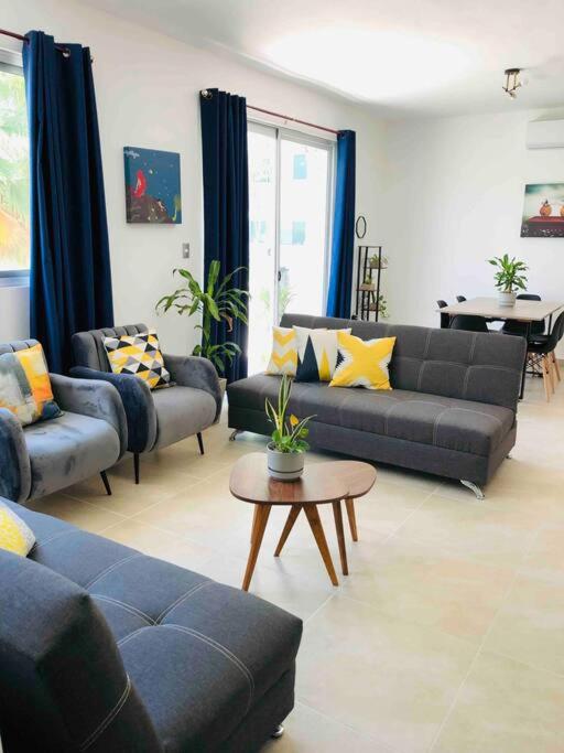 Depa Familiar PB 6pax con Alberca Rodeado de Restaurantes Zona Segura - Apartamento Estándar de 2 dormitorios - 65