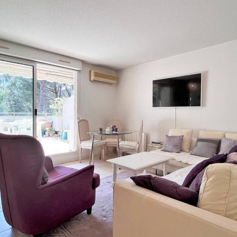 Appt Duplex 3P avec Terrasse et Parking - Le Lavandou - FR-1-251-529 - Appartement - 3