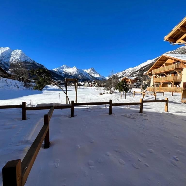 Charmant 3 pièces avec Wi-Fi et parking au Monêtier-les-Bains - FR-1-762-51 - Appartement - 5
