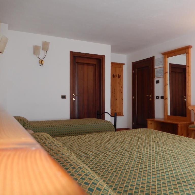Albergo du Soleil - Standard Triple Room - 4