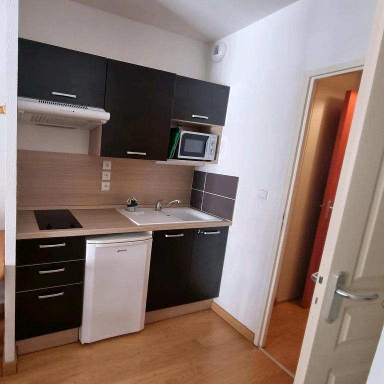 Appart cosy AX - balcon - piscine - parking - Studio with Balcony and montain view - 7
