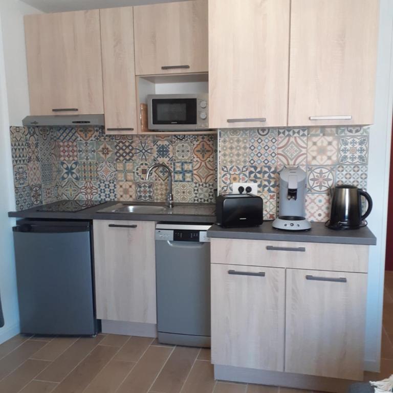 Studio climatisé avec une place de parking et classé 2 étoiles à la Faviére - Appartement 1 Chambre - 9