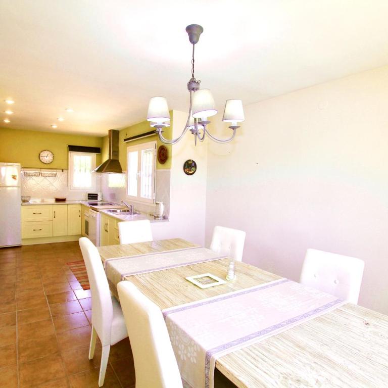 Private Pool Villa by Costarentals - Ref 249 - Villa de 4 dormitorios - 4