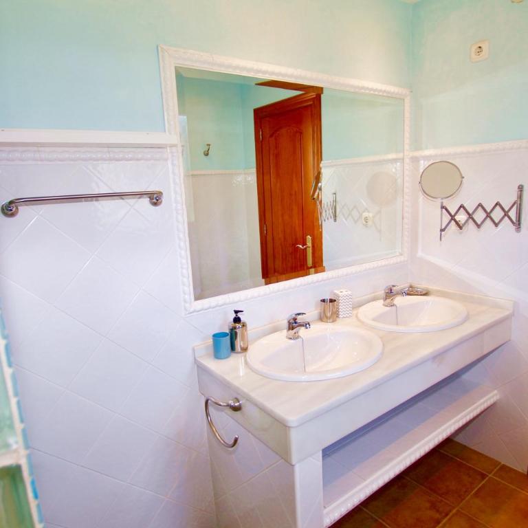Private Pool Villa by Costarentals - Ref 249 - Villa de 4 dormitorios - 25