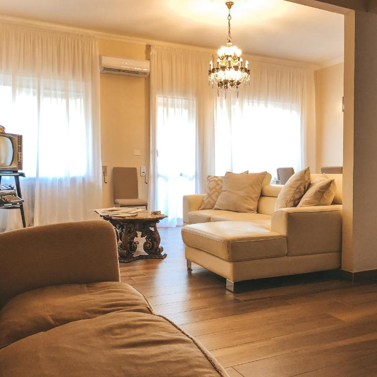 Alle Porte Del Barocco - Three-Bedroom Apartment - 2