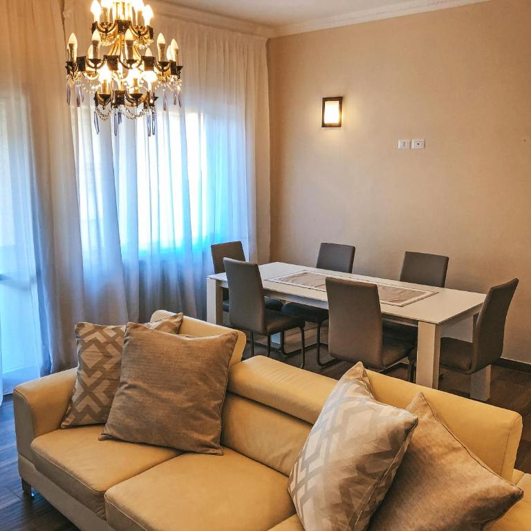 Alle Porte Del Barocco - Three-Bedroom Apartment - 3