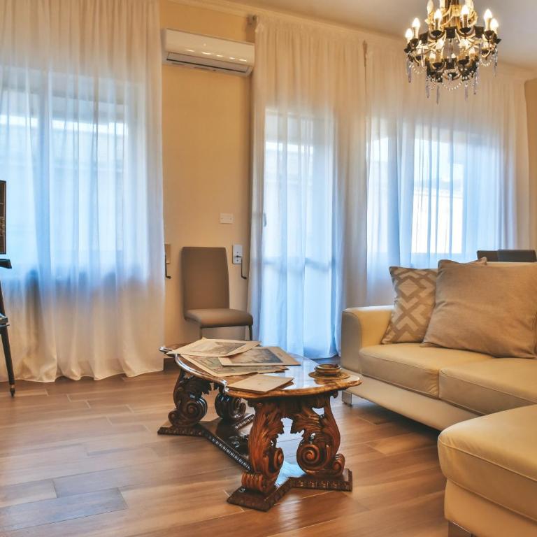 Alle Porte Del Barocco - Three-Bedroom Apartment - 5