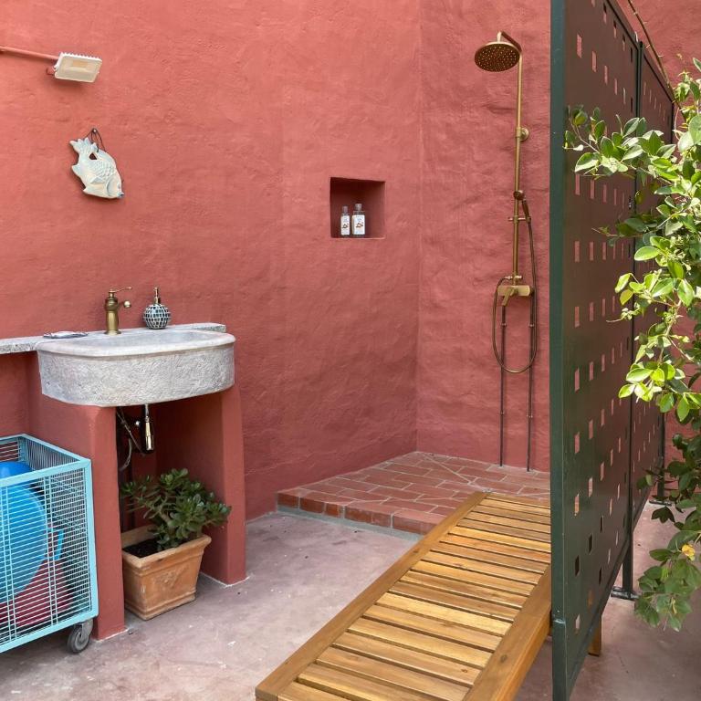 Genius Loci Cozy house with garden in the old town - One-Bedroom Apartment - 4
