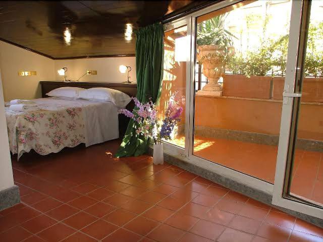 Hotel OKAPI - Camera Tripla con Balcone - 1