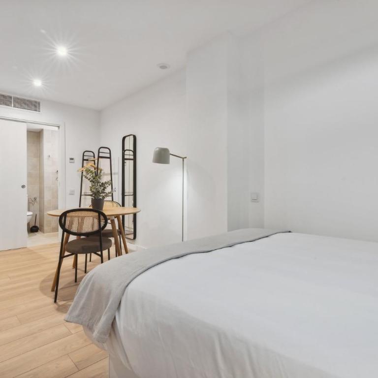 Limehome Valencia Carrer del Pare Palau i Quer - Studio with disability access - 2