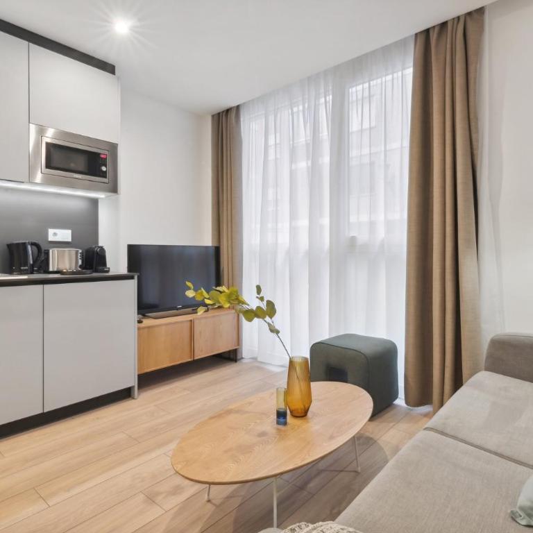 Limehome Valencia Carrer del Pare Palau i Quer - Studio with sofa bed - 2