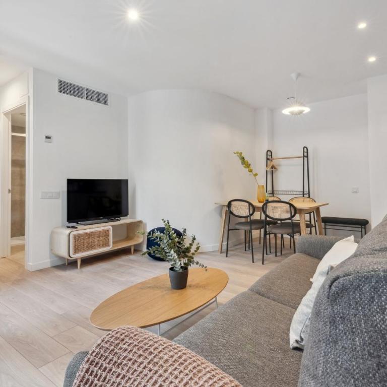 Limehome Valencia Carrer del Pare Palau i Quer - Studio with sofa bed - 15