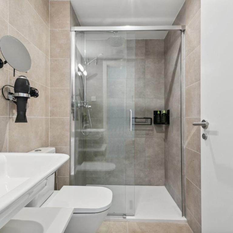 Limehome Valencia Carrer del Pare Palau i Quer - Studio with sofa bed and balcony - 10