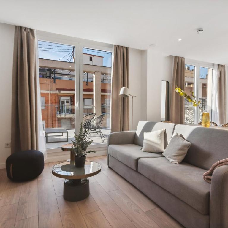 Limehome Valencia Carrer del Pare Palau i Quer - Studio with sofa bed and terrace - 9