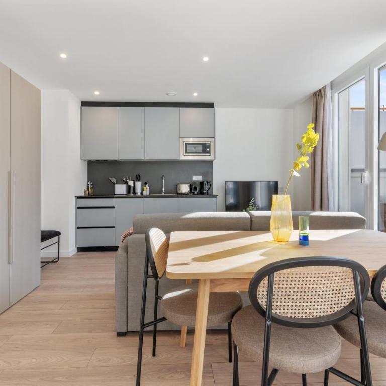 Limehome Valencia Carrer del Pare Palau i Quer - Studio with sofa bed and terrace - 3