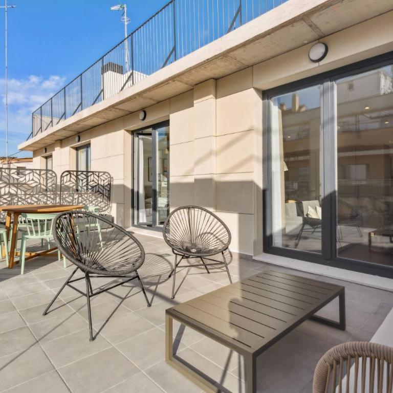 Limehome Valencia Carrer del Pare Palau i Quer - Studio with sofa bed and terrace - 8