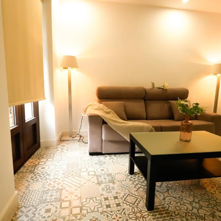 Apartamentos Consistorio Live - Apartamento de 2 dormitorios - 8