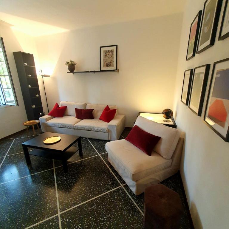 Spacious three-room apartment in Saragozza - One-Bedroom Apartment - 2