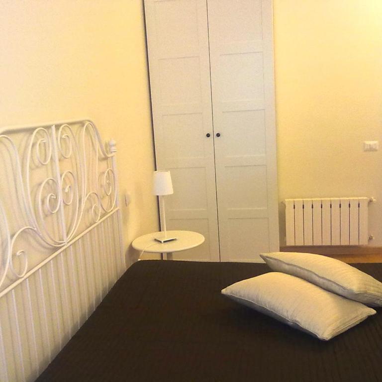Bella Cagliari B&B - Double Room with Private External Bathroom - 5
