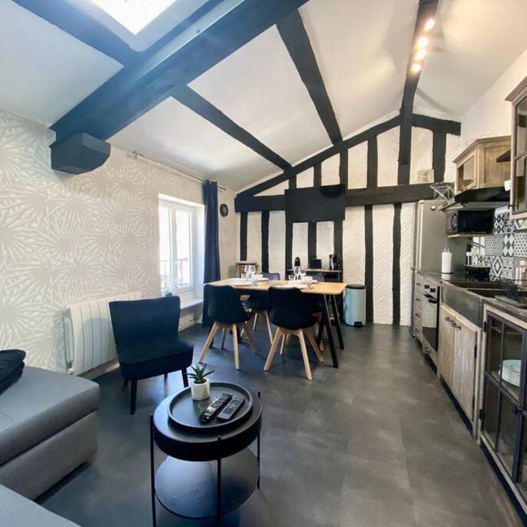 Bel appartement - 2 chambres - Proche du vieux marché - Appartamento con 2 Camere da Letto - 14