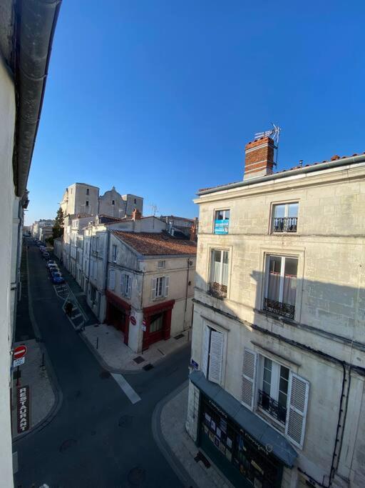 Bel appartement - 2 chambres - Proche du vieux marché - Appartamento con 2 Camere da Letto - 16