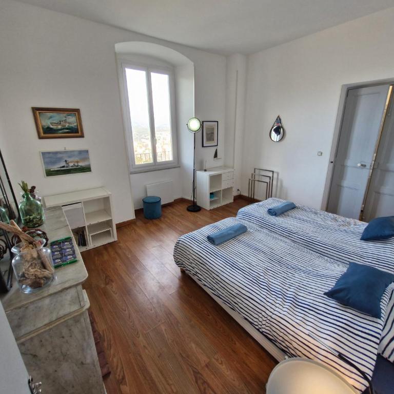 VILLA BELVEDERE D'AJACCIO, VILLA ENTIERE VUE MER POUR 2 à 10 VOYAGEURS - Villa - 21