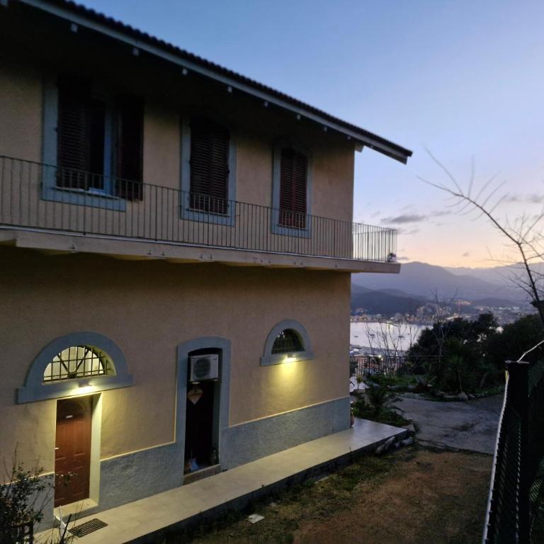 VILLA BELVEDERE D'AJACCIO, VILLA ENTIERE VUE MER POUR 2 à 10 VOYAGEURS - Villa - 6