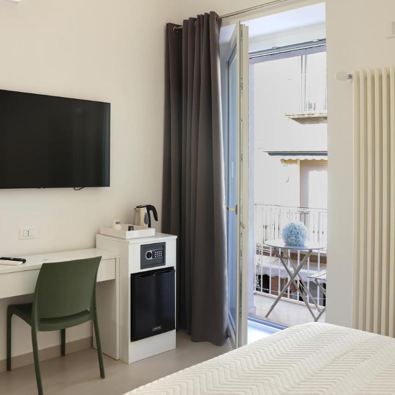 Ruffini Rooms - Large Double Room - 8