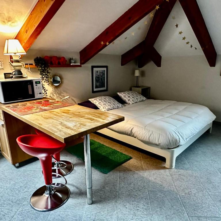 Loft centro storico Tommaso - One-Bedroom Apartment - 57