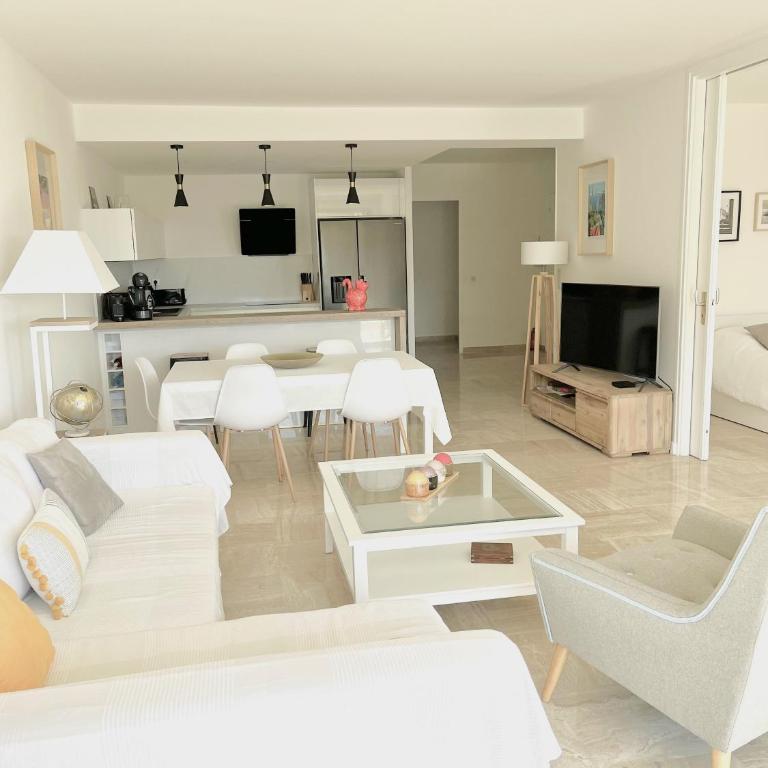 Solezia appartement, piscine et vue mer, by Welcome to Cannes - Appartement - Vue sur Mer - 4