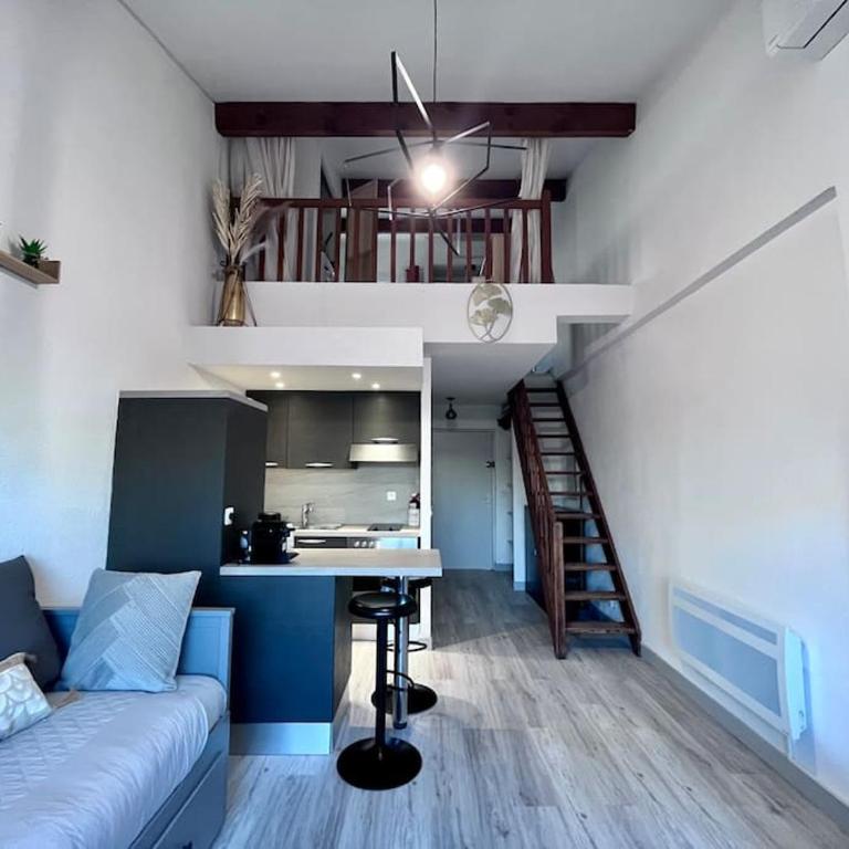 Magnifique T1bis dans CALVI centre avec Parking - Appartamento con 1 Camera da Letto - 1
