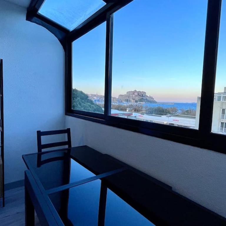 Magnifique T1bis dans CALVI centre avec Parking - Appartamento con 1 Camera da Letto - 13