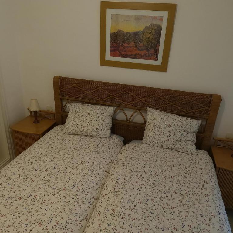 Flat Sleeps 4 with Pool and Terrace - Apartamento - 20