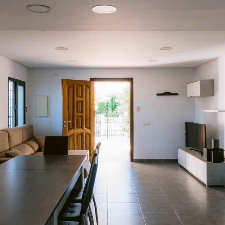 Villa Torres is a great villa only a 10 minute walk from the centre of Playa den Bossa - Villa de 6 dormitorios - 43