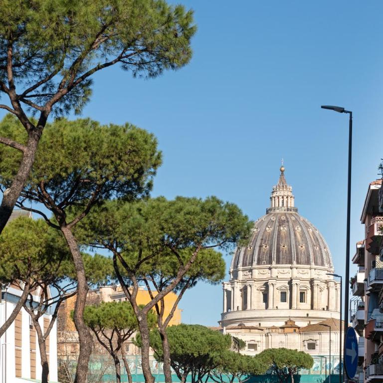 Vista Cupola San Pietro - Stazione Roma S Pietro - Appartamento con 2 Camere da Letto - 22