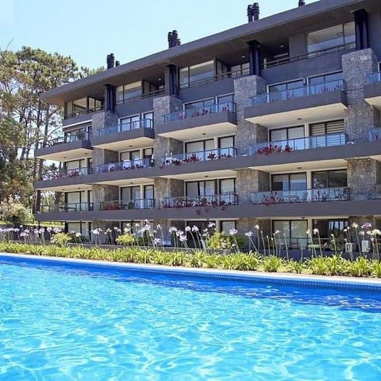 Edificio Unique - Two-Bedroom Apartment - 1