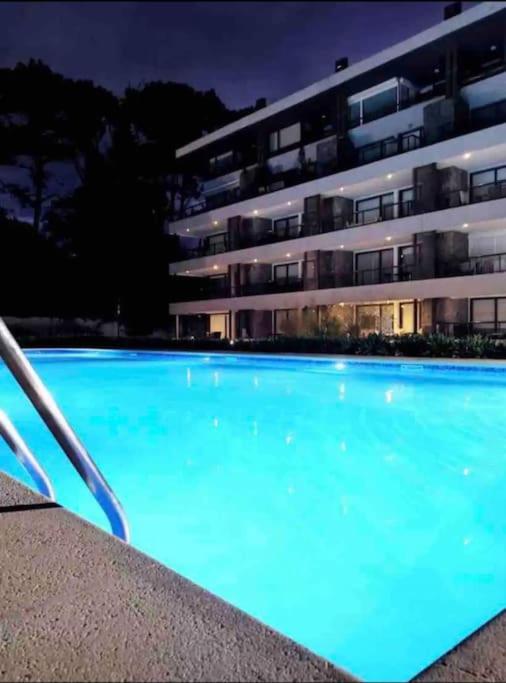 Edificio Unique - Two-Bedroom Apartment - 14