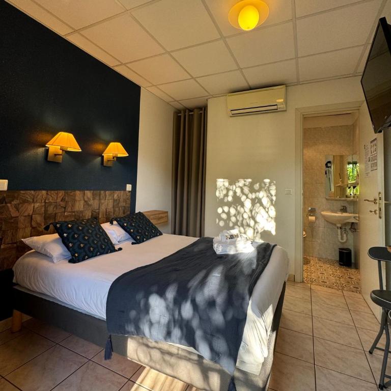Hotel Pavillon Imperial - Chambre Double ou Lits Jumeaux Standard - Côté Jardin - 6